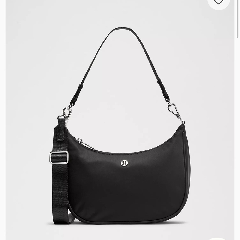 Lululemon City Essentials Small Shoulder Bag in Black